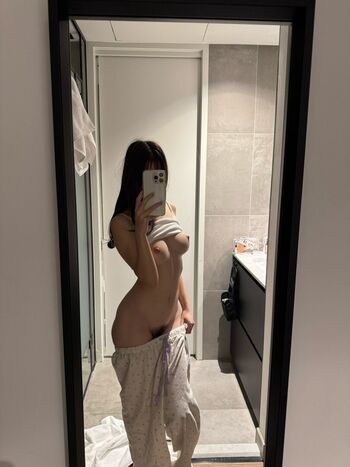 Full leaked Claumarii claudicloud private onlyfans photo