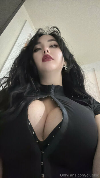 Full leaked Cluelooo private onlyfans photo