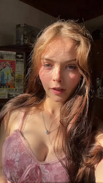 Full leaked Clumsy ori page private onlyfans photo
