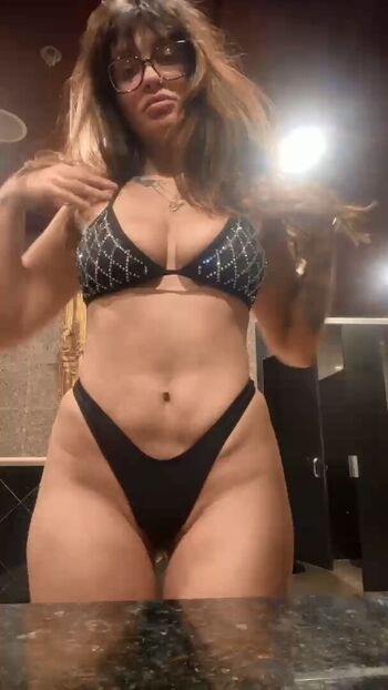 Full leaked Cocaacoley private onlyfans photo