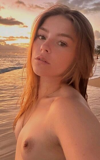 Full leaked Cocottee private onlyfans photo