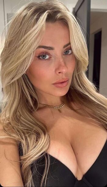 Full leaked Corinna kopf  page private onlyfans photo