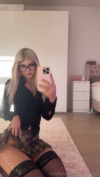 Full leaked Creamicloud private onlyfans photo