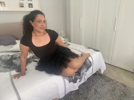 Full leaked Crudeliafrancy private onlyfans photo