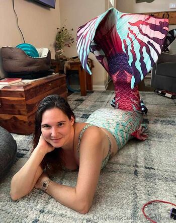 Full leaked Crystalknox private onlyfans photo