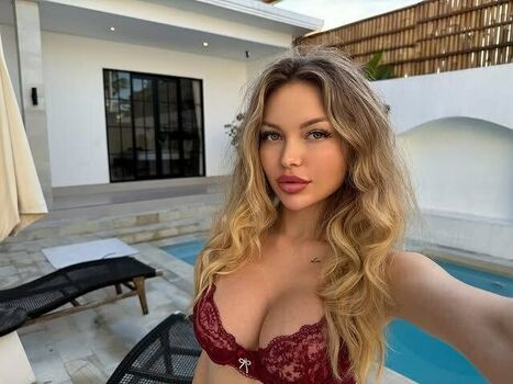 Full leaked Crystallandysh page private onlyfans photo