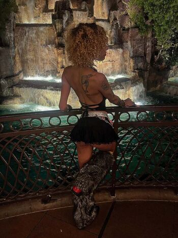 Full leaked Crystals nchantd page private onlyfans photo