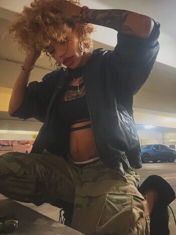Full leaked Crystals nchantd private onlyfans photo