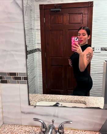 Full leaked Crystalwitthewater private onlyfans photo