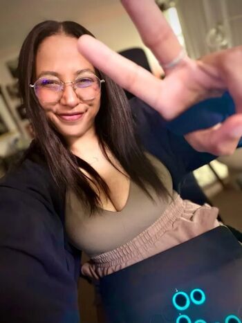 Full leaked Curiousjoi private onlyfans photo