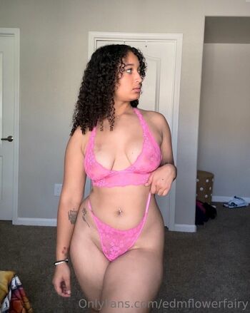 Full leaked Curlybeanraver private onlyfans photo