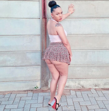 Full leaked Curlyjulz private onlyfans photo