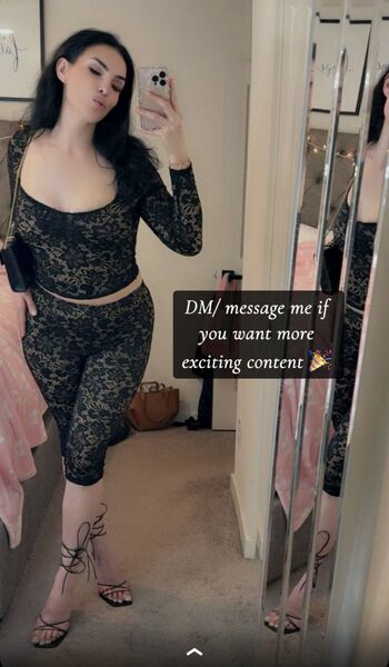 Full leaked Curveluxxe private onlyfans photo