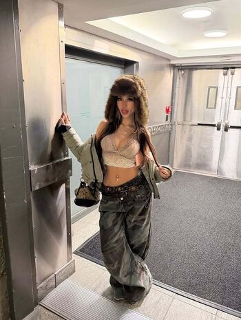 Full leaked Cyngxq private onlyfans photo