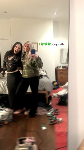 Full leaked Dafne keen  page private onlyfans photo