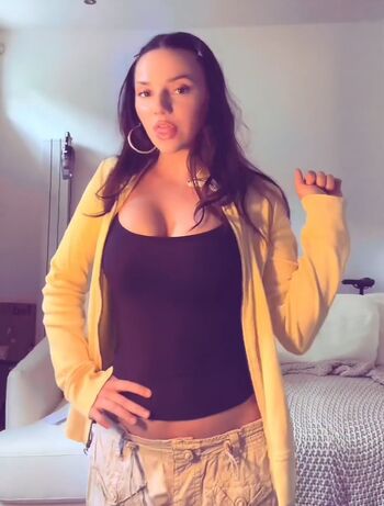 Full leaked Dafne keen  page private onlyfans photo