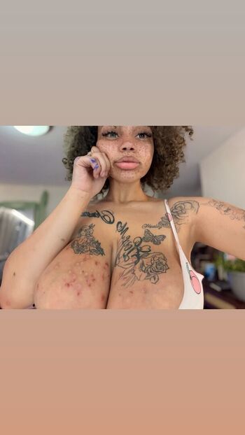 Full leaked Dahliagoth private onlyfans photo