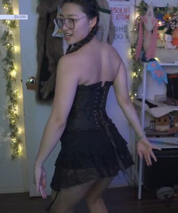 Full leaked Dalcompeach private onlyfans photo