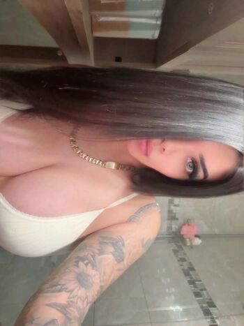 Full leaked Daniela chaverry private onlyfans photo