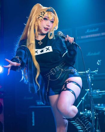 Full leaked Danisaurz page private onlyfans photo