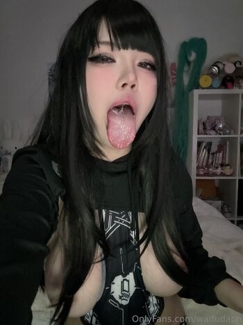 Full leaked Daph asmr private onlyfans photo