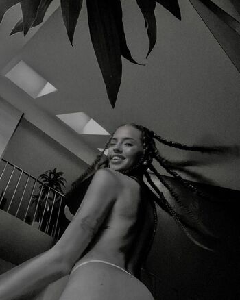 Full leaked Dara darnadue private onlyfans photo