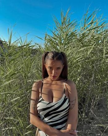 Full leaked Dara darnadue private onlyfans photo