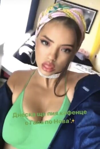 Full leaked Dara darnadue page private onlyfans photo
