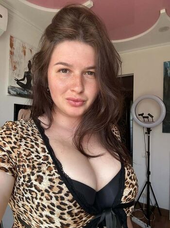 Full leaked Daria khudozhnitsa private onlyfans photo