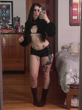 Full leaked Darkscaryswamp private onlyfans photo