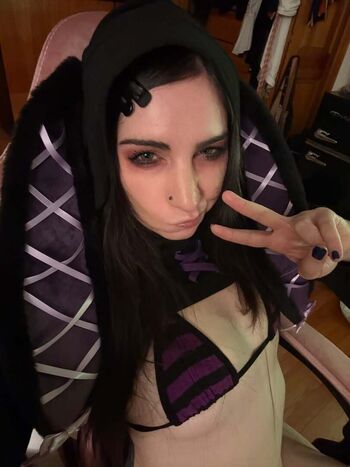 Full leaked Darkscaryswamp private onlyfans photo
