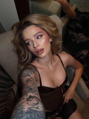 Full leaked Daxaxa private onlyfans photo