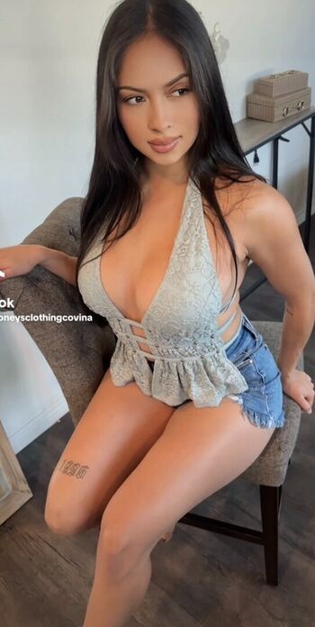 Full leaked Ddenisegarciaaa private onlyfans photo