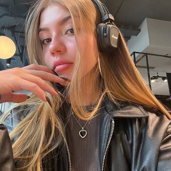 Full leaked Deadblondinka private onlyfans photo