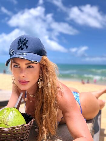 Full leaked Deborah albuquerque page private onlyfans photo