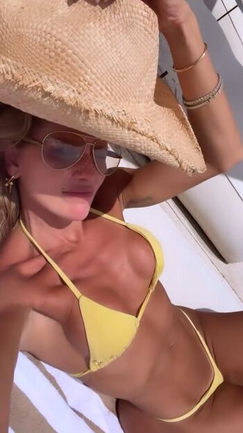 Full leaked Deborah secco  page private onlyfans photo