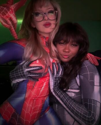 Full leaked Decayingpeach private onlyfans photo