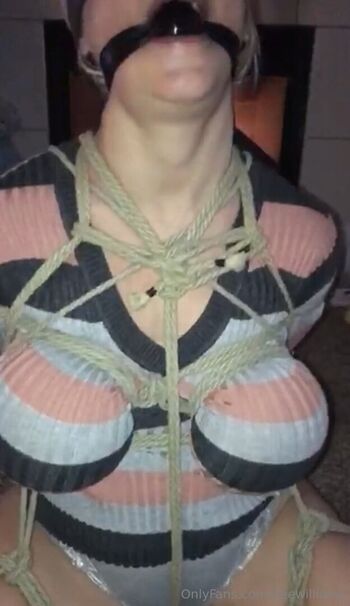 Full leaked Dee williams page private onlyfans photo