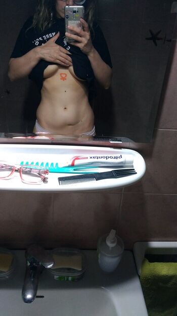 Full leaked Deedeekitsune private onlyfans photo