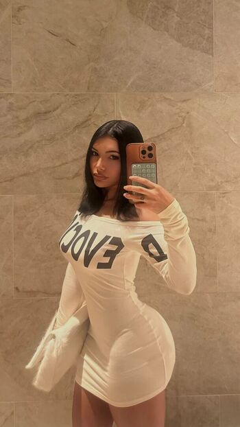 Full leaked Deemah page private onlyfans photo