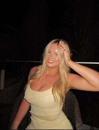 Full leaked Delaineysullivan private onlyfans photo