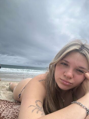 Full leaked Delfy private onlyfans photo