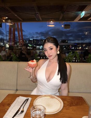 Full leaked Delia lyu private onlyfans photo