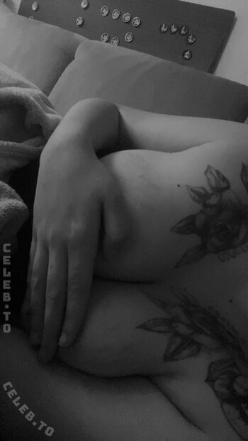 Full leaked Delicious luxelle private onlyfans photo