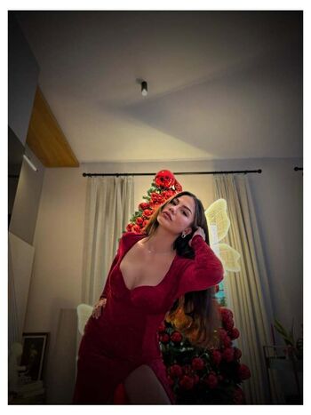 Full leaked Demet ozdemir private onlyfans photo