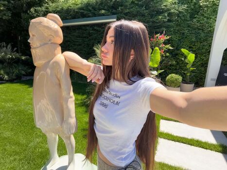 Full leaked Demet ozdemir private onlyfans photo