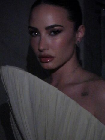Full leaked Demi lovato page private onlyfans photo
