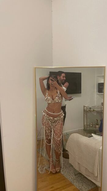 Full leaked Denna hadipour private onlyfans photo