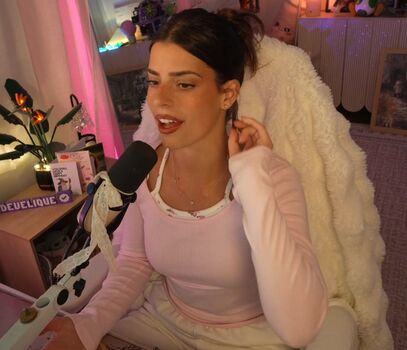 Full leaked Develique private onlyfans photo