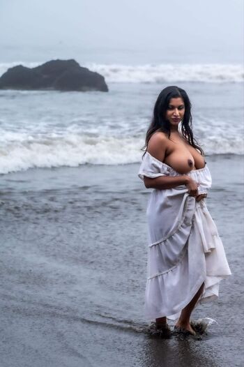 Full leaked Devi the model page private onlyfans photo